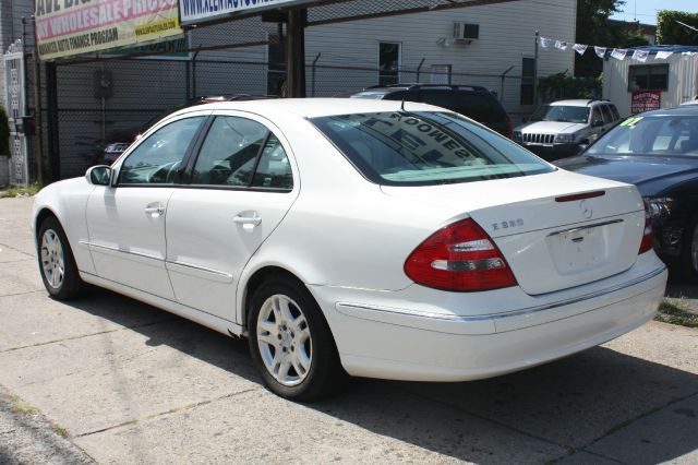 2003 Mercedes-Benz E-Class SXT