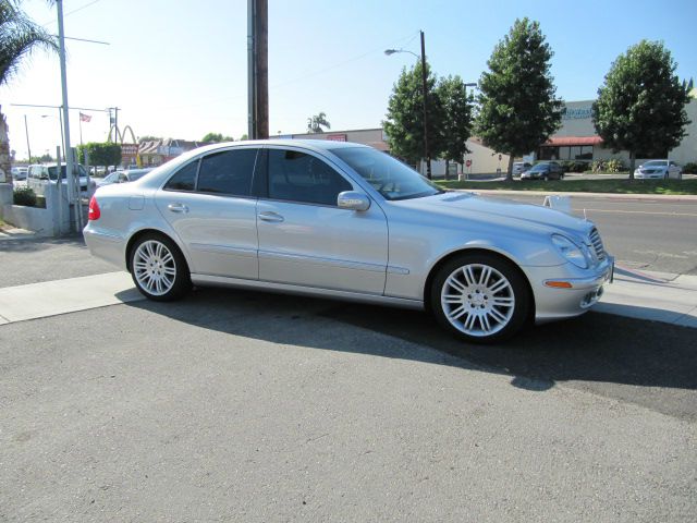 2003 Mercedes-Benz E-Class SLT W/ Hemi