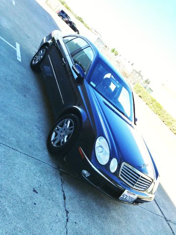 2003 Mercedes-Benz E-Class SXT