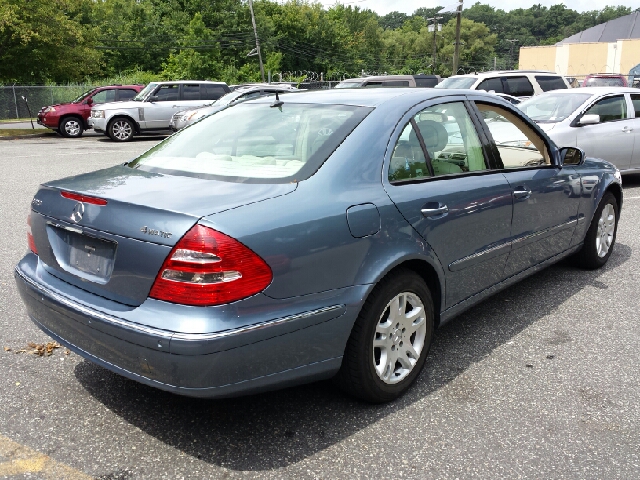 2004 Mercedes-Benz E-Class SXT