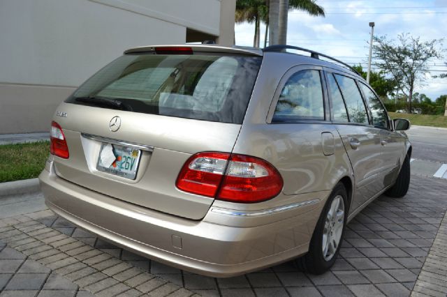 2004 Mercedes-Benz E-Class SXT