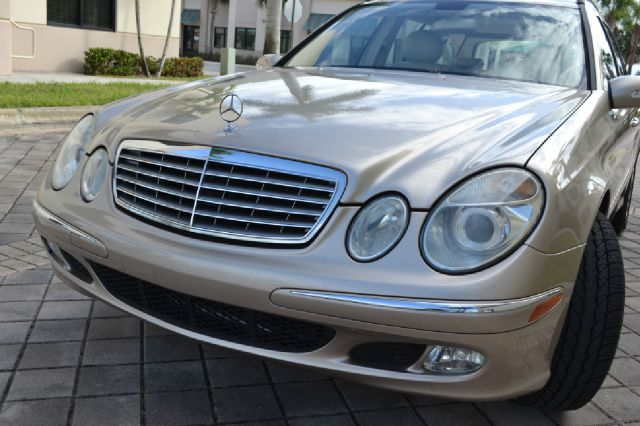 2004 Mercedes-Benz E-Class SXT