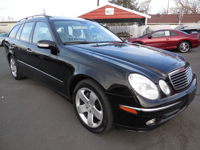 2004 Mercedes-Benz E-Class Doublecab V8