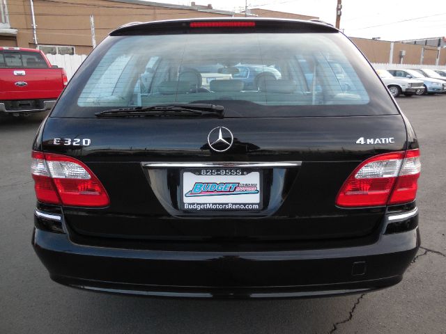 2004 Mercedes-Benz E-Class Doublecab V8