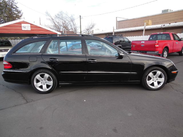 2004 Mercedes-Benz E-Class Doublecab V8