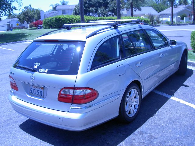 2004 Mercedes-Benz E-Class SXT