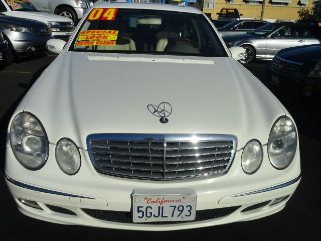 2004 Mercedes-Benz E-Class SXT