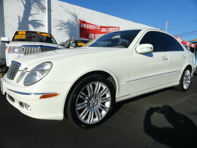 2004 Mercedes-Benz E-Class SXT