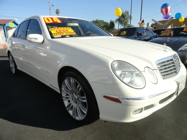 2004 Mercedes-Benz E-Class SXT