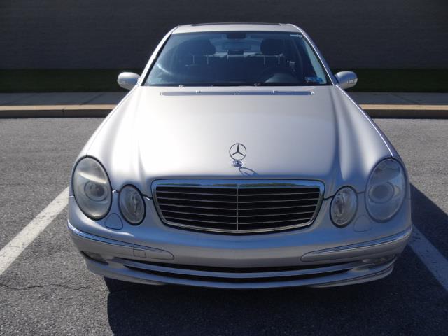 2004 Mercedes-Benz E-Class 750li Xdrive 1-ownerawdnavigation Sedan