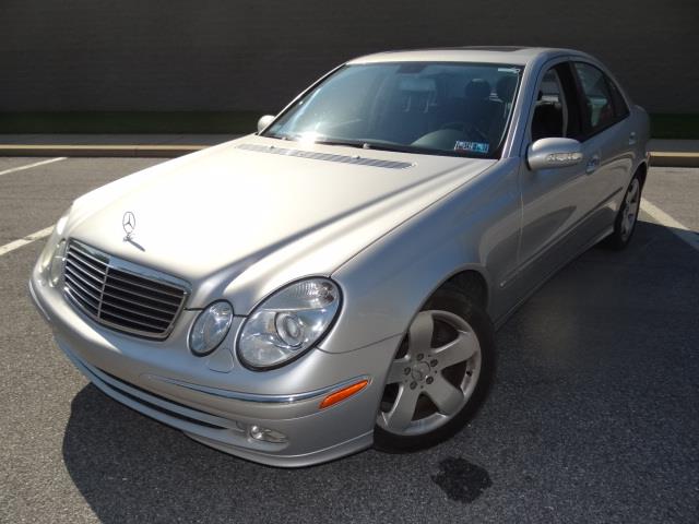 2004 Mercedes-Benz E-Class 750li Xdrive 1-ownerawdnavigation Sedan