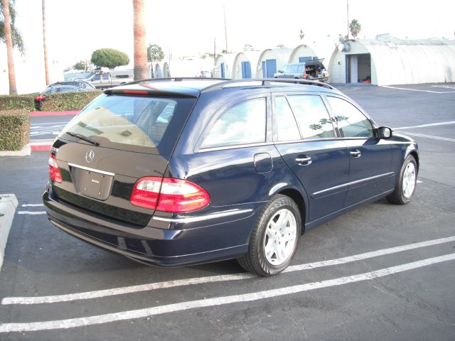 2004 Mercedes-Benz E-Class SXT