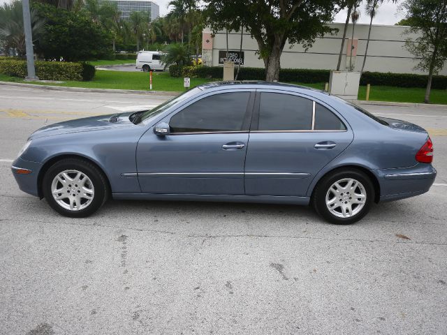 2004 Mercedes-Benz E-Class SXT
