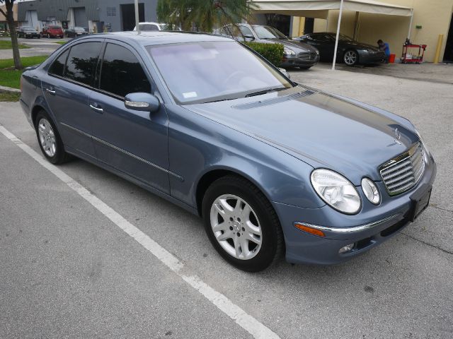 2004 Mercedes-Benz E-Class SXT