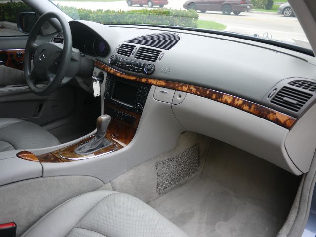 2004 Mercedes-Benz E-Class SXT