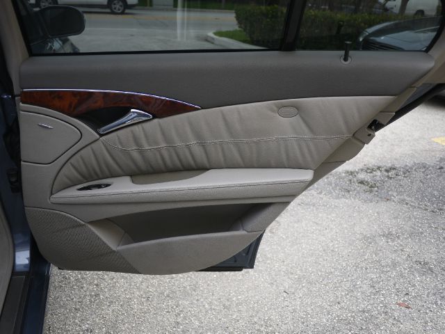 2004 Mercedes-Benz E-Class SXT