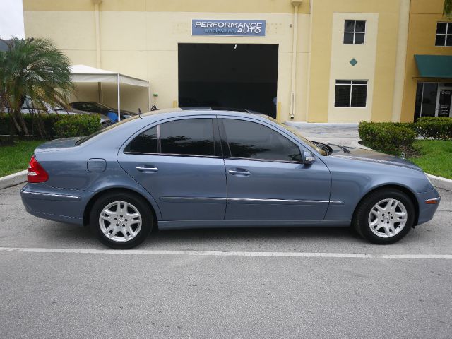 2004 Mercedes-Benz E-Class SXT