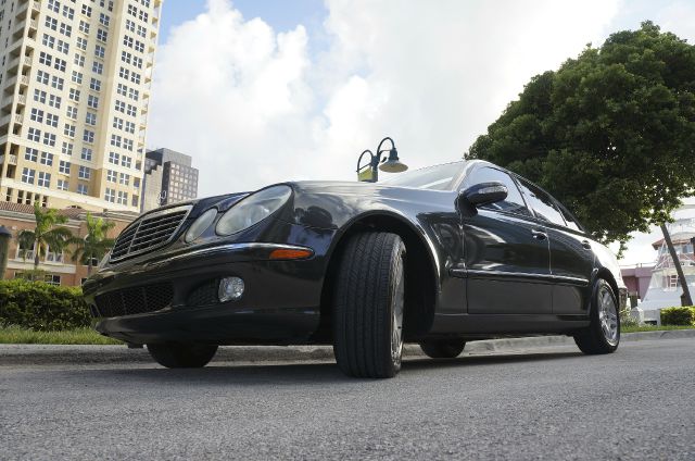 2004 Mercedes-Benz E-Class SXT