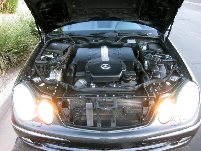 2004 Mercedes-Benz E-Class SLT W/ Hemi