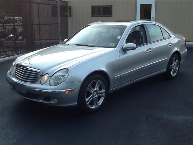 2004 Mercedes-Benz E-Class SLT W/ Hemi