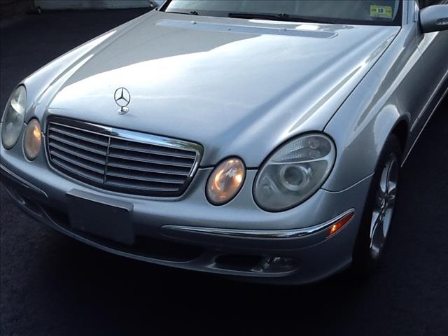 2004 Mercedes-Benz E-Class SLT W/ Hemi