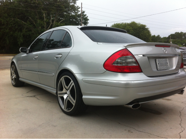 2004 Mercedes-Benz E-Class SXT