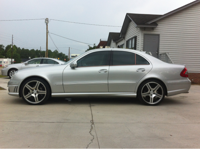 2004 Mercedes-Benz E-Class SXT