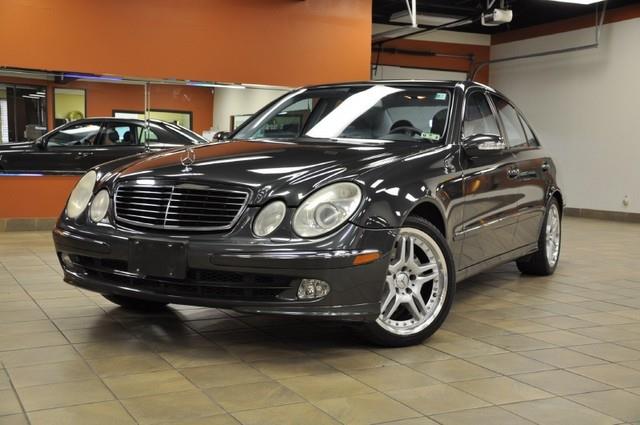 2004 Mercedes-Benz E-Class SLT W/ Hemi