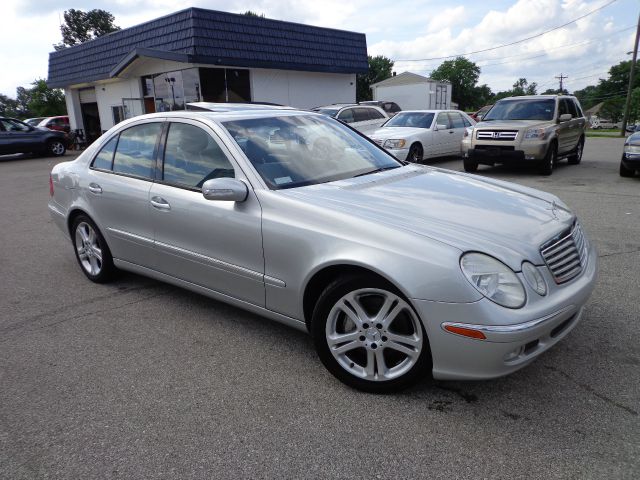 2004 Mercedes-Benz E-Class SLT W/ Hemi
