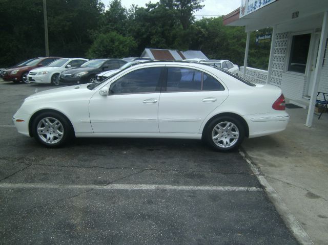2004 Mercedes-Benz E-Class LS Flex Fuel 4x4 This Is One Of Our Best Bargains