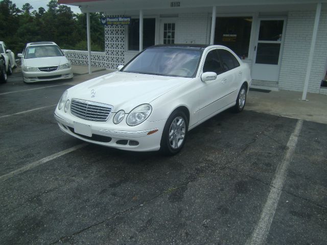 2004 Mercedes-Benz E-Class LS Flex Fuel 4x4 This Is One Of Our Best Bargains