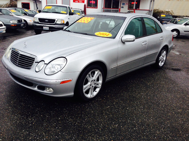 2004 Mercedes-Benz E-Class SLT W/ Hemi