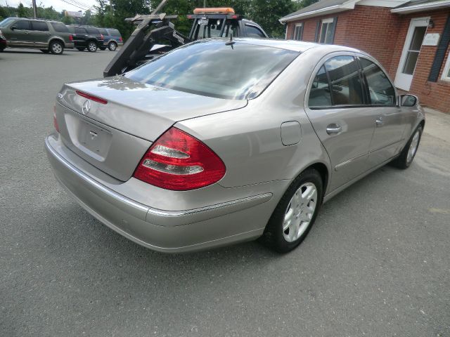2004 Mercedes-Benz E-Class SXT