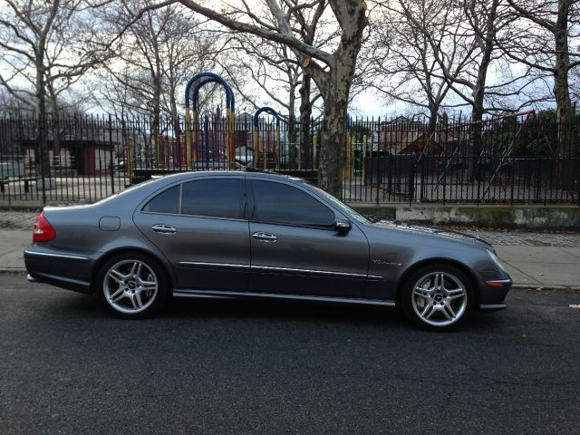 2005 Mercedes-Benz E-Class Type-s 6 Speed Black ON