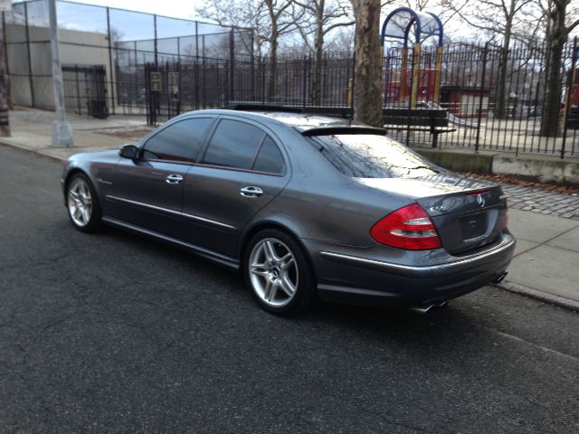 2005 Mercedes-Benz E-Class Type-s 6 Speed Black ON