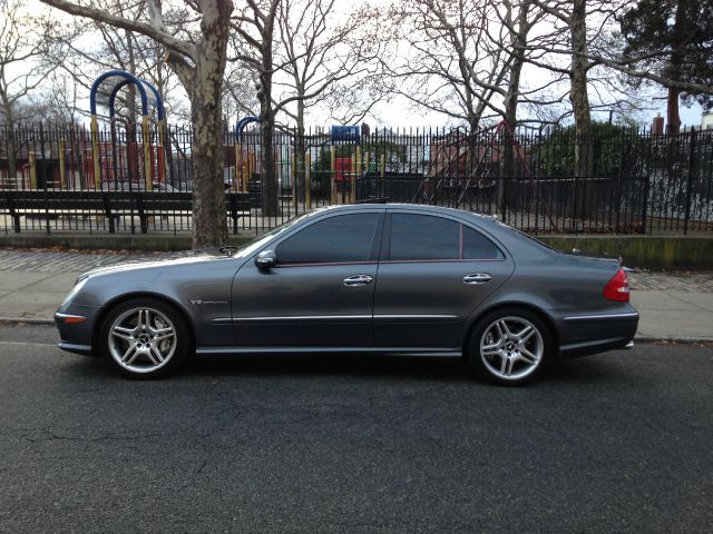 2005 Mercedes-Benz E-Class Type-s 6 Speed Black ON