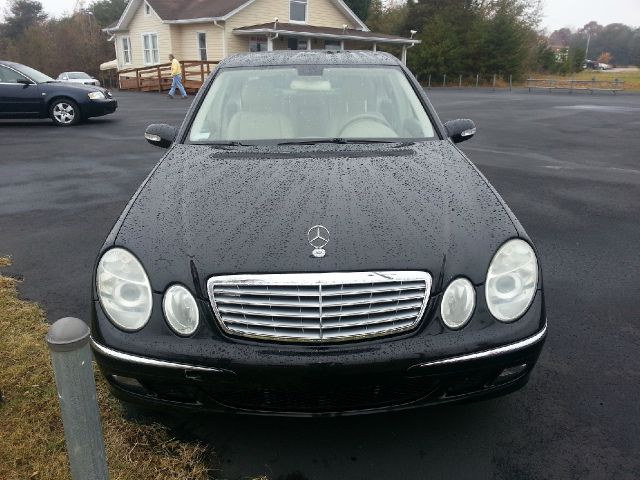 2005 Mercedes-Benz E-Class Tech/rear Entertainment