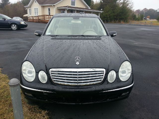 2005 Mercedes-Benz E-Class Tech/rear Entertainment
