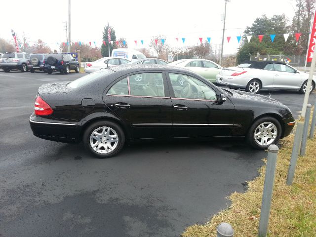 2005 Mercedes-Benz E-Class Tech/rear Entertainment