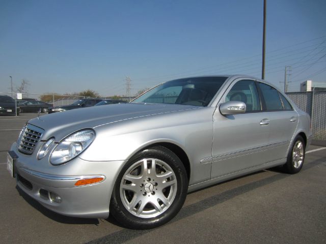 2005 Mercedes-Benz E-Class SXT