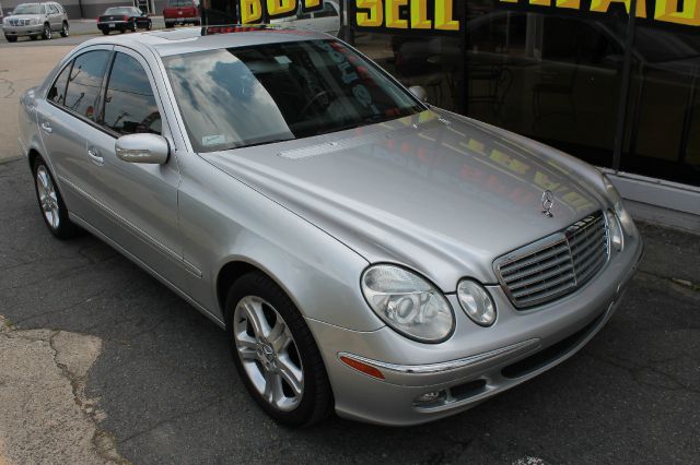 2005 Mercedes-Benz E-Class SLT W/ Hemi