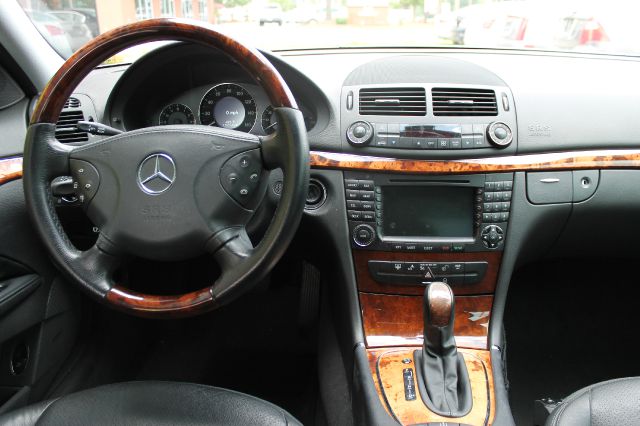 2005 Mercedes-Benz E-Class SLT W/ Hemi