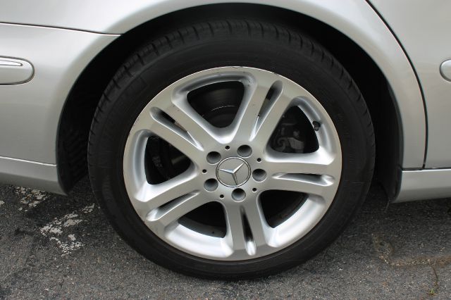 2005 Mercedes-Benz E-Class SLT W/ Hemi