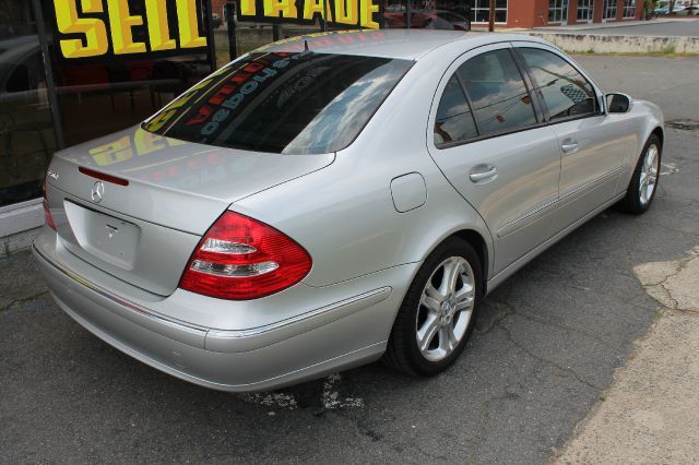 2005 Mercedes-Benz E-Class SLT W/ Hemi
