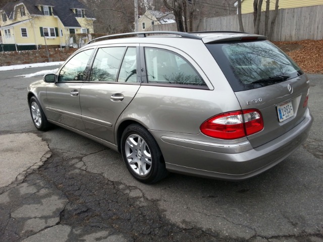 2005 Mercedes-Benz E-Class SXT