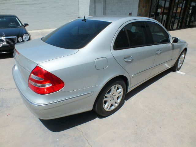 2005 Mercedes-Benz E-Class SXT