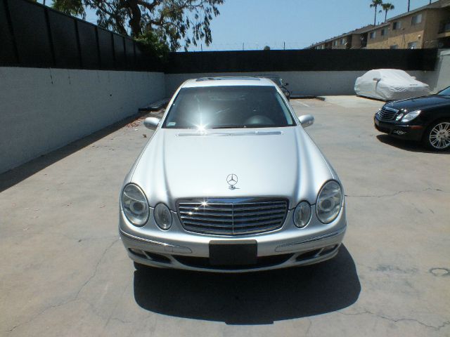 2005 Mercedes-Benz E-Class SXT