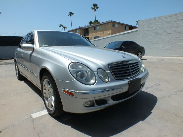 2005 Mercedes-Benz E-Class SXT