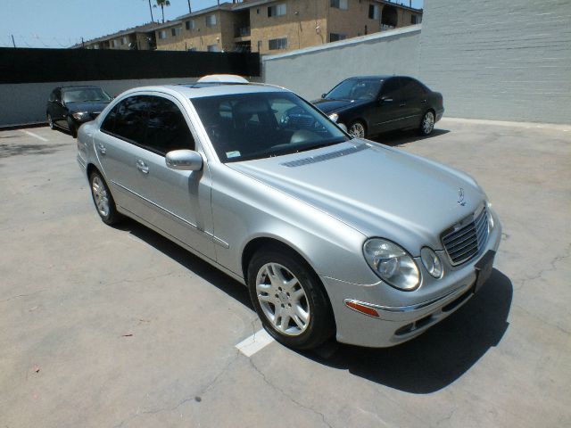 2005 Mercedes-Benz E-Class SXT