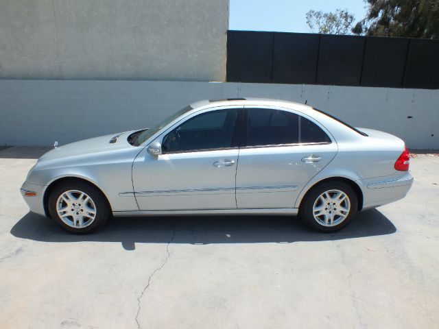 2005 Mercedes-Benz E-Class SXT